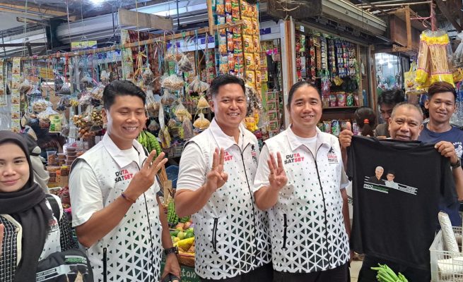 Progresif Kalteng Gelar Aksi Pasar, Serap Aspirasi UMKM dan Sampaikan Visi Misi Ekonomi Ideal Ganjar-Mahfud