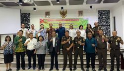 Kejari Palangka Raya Bersama UPR Tandatangani Perjanjian Kerjasama Bidang Hukum