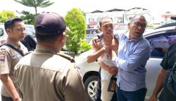 Orang Tua Bayi Korban Dugaan Malapraktik Kembali Mengamuk di RSUD dr. Doris Sylvanus