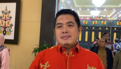 Kartu ATM Beasiswa Tabe Diproses, Plt Dirut PT. Bank Kalteng : Mahasiswa Kiranya Bisa Bersabar