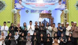 Safari Ramadhan, Pj Bupati Barut Serahkan Dana Hibah Rp 1,6 Miliar untuk Pembangunan Rumah Ibadah 