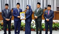 Pj Bupati Barito Utara Muhlis Sampaikan LKPJ Tahun 2023