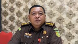 Mantan Rektor UPR Diperiksa Kejari Palangka Raya Sebagai Saksi Dugaan Korupsi Pascasarjana