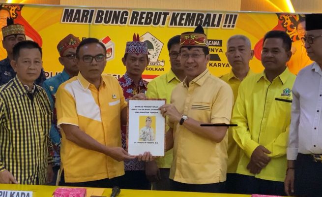 Maju Bacawagub Kalteng, Perdie M Yoseph Serahkan Berkas Pendaftaran ke Golkar 