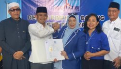 Fairid Naparin Mendaftar Sebagai Bacalon Wali Kota Palangka Raya ke DPC Partai Demokrat 