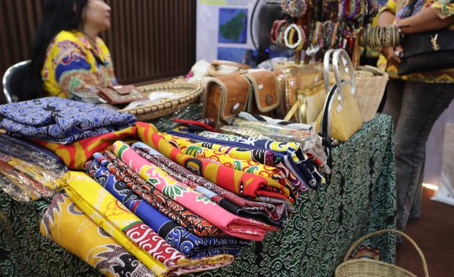 Kabupaten Gunung Mas Pamerkan Produk Unggulan Dalam Kalteng Expo 2024, Ada Batik Hingga Madu Kalulut Punya Beribu Manfaat