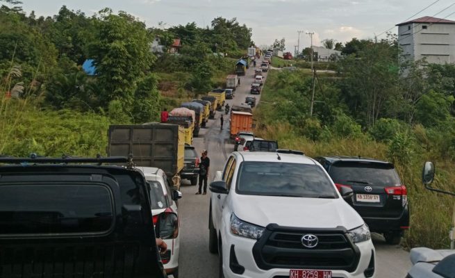 Angkutan PBS Diduga Jadi Faktor Kerusakan Jalan Kuala Kurun-Palangka Raya 
