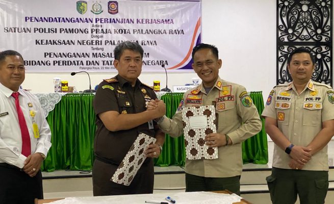 Satpol PP dan Kejari Palangka Raya Tandatangani Kerjasama Pada Bidang Perdata dan TUN