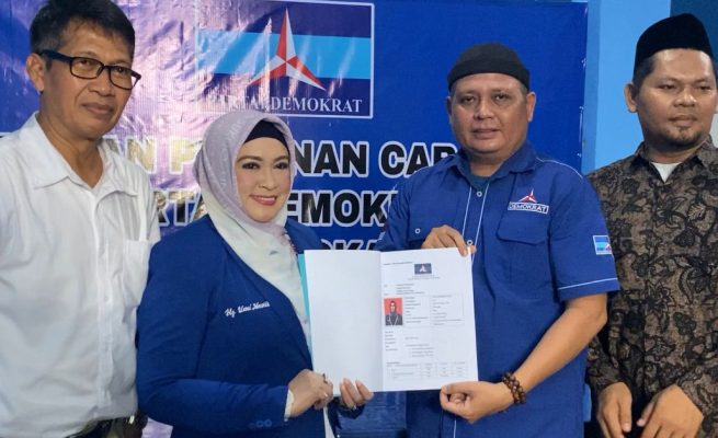 Maju Pilwalkot, Umi Mastikah Mendaftar Bacalon Wakil Wali Kota Palangka Raya di DPC Demokrat