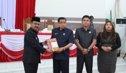DPRD Gelar Paripurna Bahas Raperda Pertanggungjawaban Pelaksanaan APBD Gunung Mas 2023