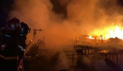 Sejumlah Rumah Kayu di Jalan Mendawai I Hangus Terbakar