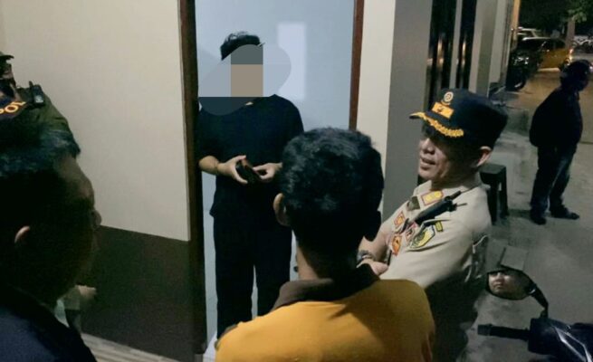 Jaga Kamtibmas Jelang Pilkada, Satpol PP Palangka Raya Razia Wisma dan Kos-kosan Satpol PP Palangka Raya Razia Wisma dan Kos-kosan 