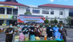 Kejari Palangka Raya Musnahkan 102 Barang Bukti Perkara Pidana