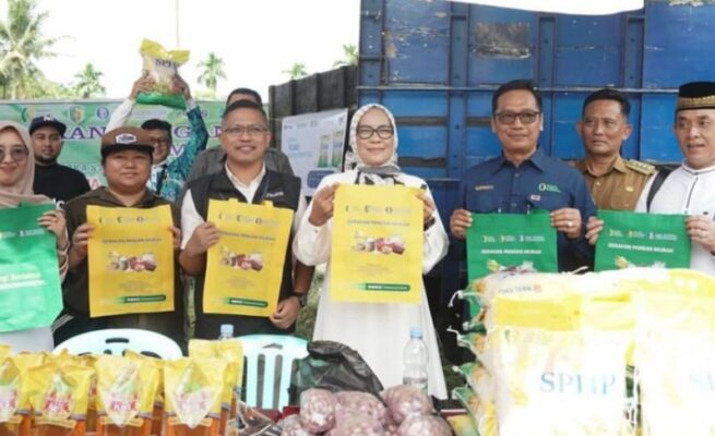 Dinas Pertanian Palangka Raya Gelar Gerakan Pangan Murah dan Makan Telur Bersama untuk Peringati Hari Pangan Sedunia