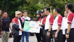 Gubernur Lepas Kontingen Kalteng untuk PON XXI di Aceh dan Sumut, Targetkan Prestasi Terbaik