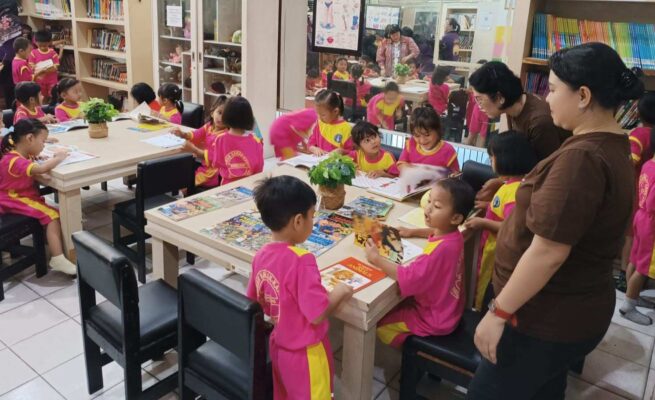 Kunjungan Belajar Anak TK Duhung: Menumbuhkan Minat Baca Sejak Dini di Perpustakaan Kalteng