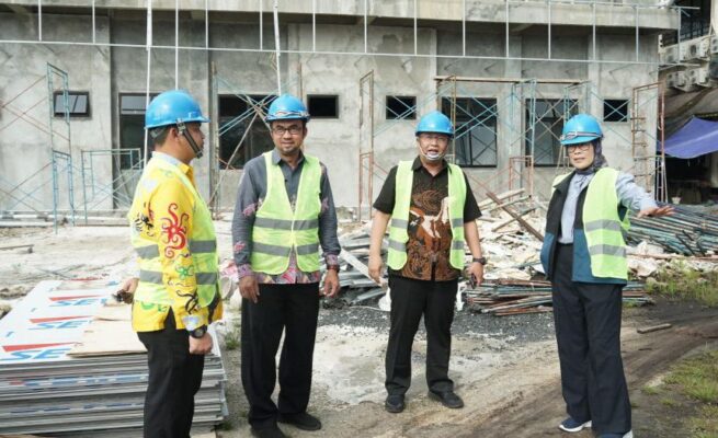 Pj Wali Kota Palangka Raya Tinjau Progres Pembangunan Ruang Hemodialisis RSUD Palangka Raya