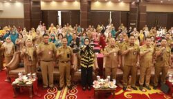 Ivo Sugianto Sabran Buka Rapat Koordinasi Posyandu se-Kalteng