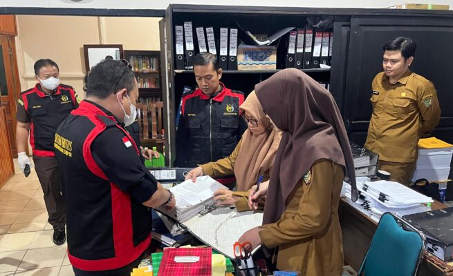 Kejati Kalteng Geledah Kantor Setda Barito Utara, Usut Dugaan Korupsi Izin Tambang 2009-2012