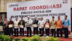 Penghargaan Bawaslu untuk Kesbangpol Kalteng: Simbol Sinergitas Pemilu Bersih