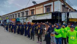 Peringati HPSN 2025, DLH Kalteng Bersihkan Kawasan Pasar Besar Palangka Raya 