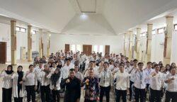 Plt Sekdisdik Kalteng Tekankan Bekerja Profesional Demi Kepuasan Masyarakat