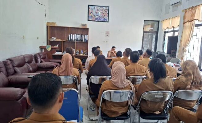 Camat Lahei Barat Pimpin Rapat Awal Tahun, Fokus Tingkatkan Pelayanan Publik