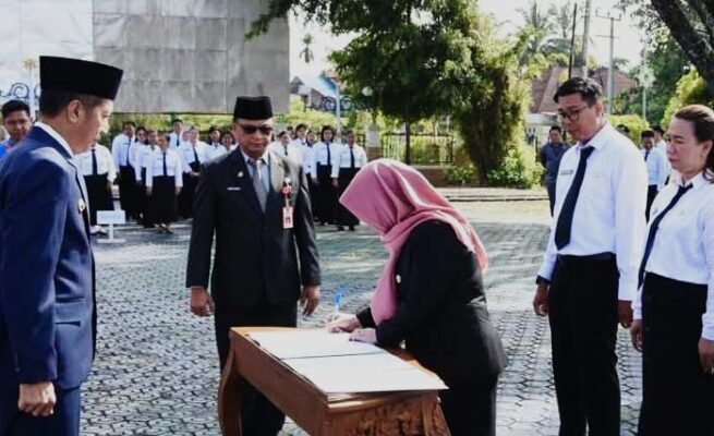 Pj Bupati Barito Utara Lantik 483 PPPK, Dorong Etos Kerja dan Integritas Aparatur