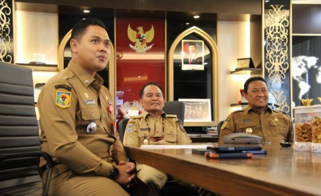 97 Ribu Siswa SMA Dapat Motivasi Langsung dari Gubernur Kalteng Melalui “Pak Agustiar Mengajar”: Siapkan Pemimpin Masa Depan!