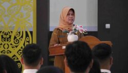 BKD Kalteng Serahkan SK dan Berikan Pembekalan kepada CPNS 2024: Cetak ASN Profesional dan Berintegritas