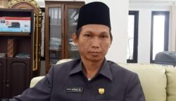 Anggota DPRD Barito Utara Dorong Lulusan MAN Tingkatkan Daya Saing dan Semangat Belajar