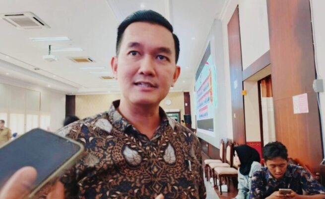 DPRD Kalteng Tegaskan Sekolah Wajib Serahkan Ijazah, Dukung Kebijakan Gubernur Larang Penahanan Ijazah karena Biaya