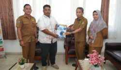 PPID Palangka Raya Siap Rebut Gelar Informatif 2025, Bahas Strategi Monev di Komisi Informasi Kalteng