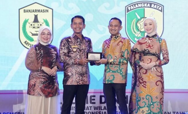 Wali Kota Palangka Raya Hadiri Welcome Dinner Raker APEKSI Komwil V di Banjarmasin