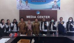 BNN Gelar Tes Urine di Diskominfo Palangka Raya, Seluruh Pegawai Ikut Serta