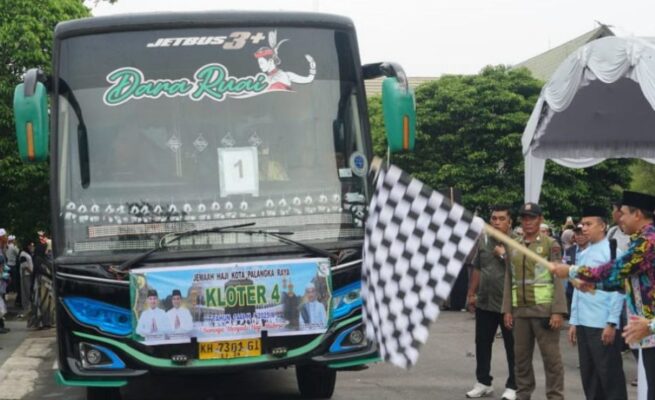 Wakil Wali Kota Palangka Raya Lepas 222 Calon Jemaah Haji Kloter IV