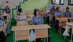 Disdik Kalteng Wajibkan Siswa Gunakan Bahasa Daerah dan Busana Adat Tiap Kamis, Warganet Beri Apresiasi