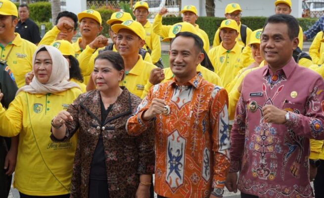 Fairid Naparin Lepas Kontingen Palangka Raya untuk FBIM 2025: Angkat Budaya, Ukir Prestasi