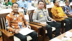 Wali Kota Palangka Raya Ikuti Evaluasi Pembangunan Kalteng Triwulan I