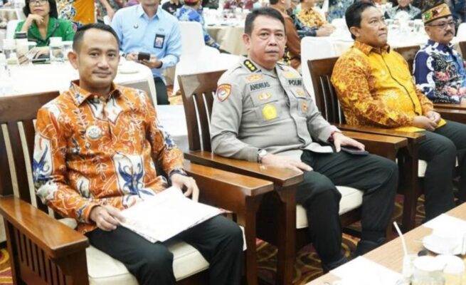 Wali Kota Palangka Raya Ikuti Evaluasi Pembangunan Kalteng Triwulan I