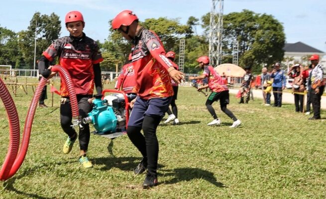 Pemko Palangka Raya Gelar Lomba Ketangkasan Relawan Pemadam Kebakaran
