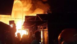 16 Rumah Hangus Terbakar di Gang Mandau Ujung Palangka Raya