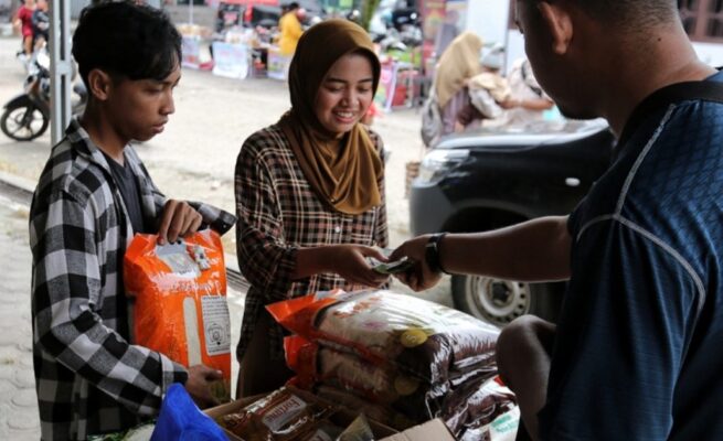 Pemko Palangka Raya Gelar Pasar Penyeimbang Rutin, Tekan Inflasi dan Meriahkan HUT Kota ke-68
