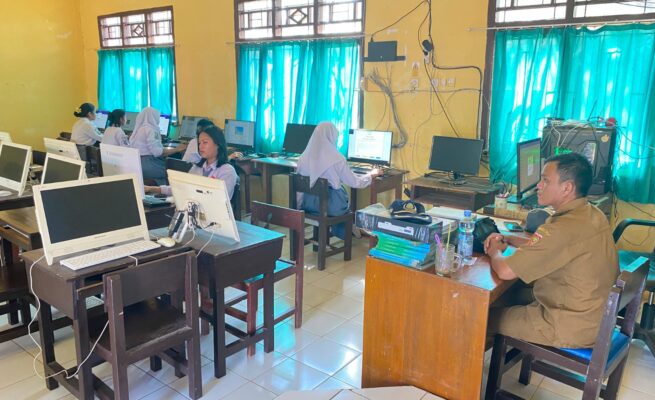 Starlink dan Panel Surya Bantu Sukseskan ANBK di Pelosok Kalteng