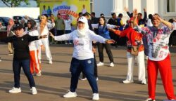 Pj Ketua TP PKK Barito Utara Ajak Hidup Sehat Lewat Senam Bersama