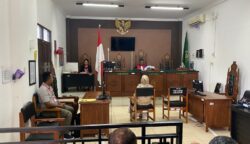 Kepsek MA HI Aniaya Rekan Kerja Suami karena Cemburu, Divonis 3 Bulan Percobaan