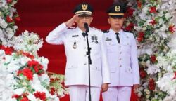 Upacara Penurunan Bendera HUT ke-80 RI, Pj Bupati Barito Utara Ajak Warga Perkuat Semangat Nasionalisme