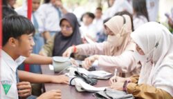 Program Cek Kesehatan dan Makan Bergizi Gratis Presiden Prabowo Disambut Antusias Pelajar di Kalteng