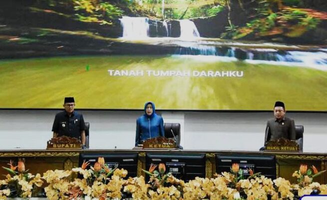 Pj Bupati Barito Utara Sampaikan Jawaban atas Pemandangan Umum Fraksi DPRD