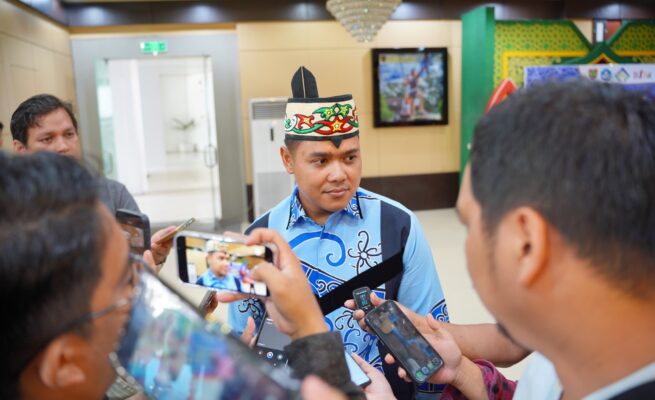 Plt Kadisdik Kalteng: Jangan Bedakan Guru Swasta dan Negeri, Semua Punya Hak Sama